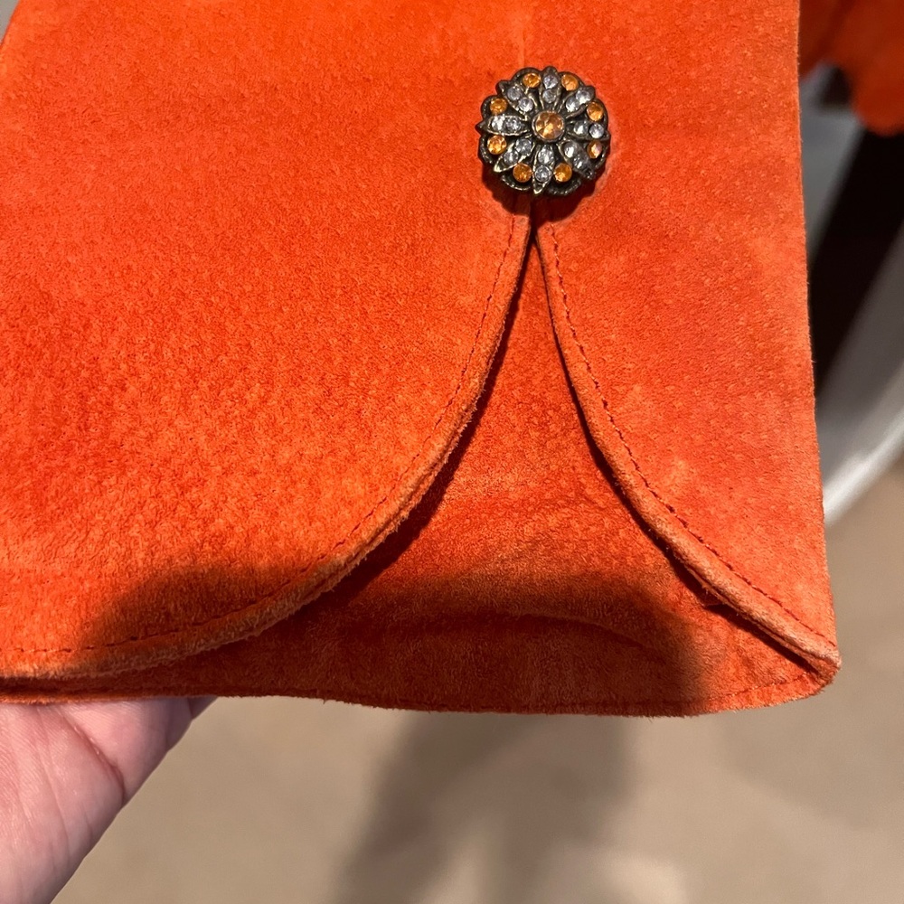 Orange Suede. - Picture 6 of 9